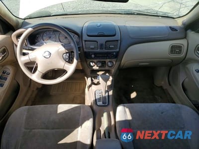Zdjęcie 8 z 12 samochodu: 2003 NISSAN SENTRA XE VIN:3N1CB51D53L797202 - miniatura