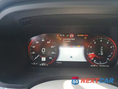 Zdjęcie 9 z 13 samochodu: 2020 VOLVO XC60 T5 MOMENTUM VIN:YV4102DK0L1488566 - miniatura
