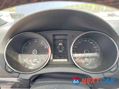 Zdjęcie 9 z 12 samochodu: 2011 VOLKSWAGEN GTI VIN:WVWGD7AJ4BW336026 - miniatura