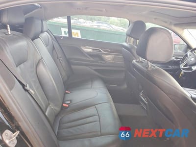 Zdjęcie 10 z 12 samochodu: 2018 BMW 740 I VIN:WBA7E2C51JG742478 - miniatura