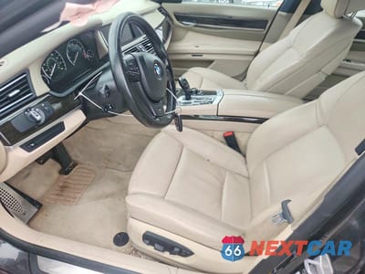 Zdjęcie 7 z 12 samochodu: 2013 BMW 750 LXI VIN:WBAYF8C51DD140724 - miniatura