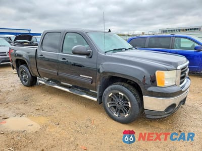 Czwarte zdjęcie samochodu z boku: 2011 GMC SIERRA K1500 SLE VIN:3GTP2VE37BG152171 - miniatura