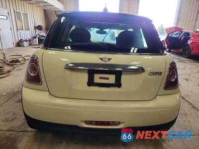 Zdjęcie 6 z 13 samochodu: 2013 MINI COOPER VIN:WMWSU3C5XDT690296 - miniatura