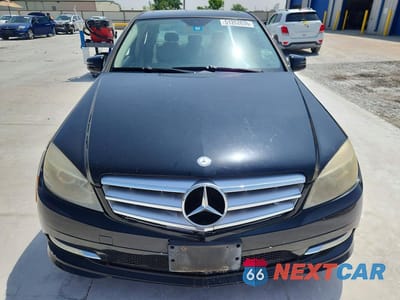 Piąte zdjęcie samochodu w środku: 2011 MERCEDES-BENZ C 300 VIN:WDDGF5EB1BR140311 - miniatura