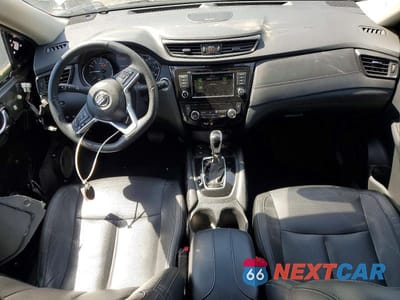 Zdjęcie 8 z 13 samochodu: 2019 NISSAN ROGUE SL VIN:5N1AT2MV9KC781496 - miniatura
