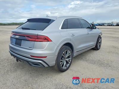Trzecie zdjęcie samochodu z tyłu: 2021 AUDI Q8 PRESTIGE S-LINE VIN:WA1FVAF19MD029717 - miniatura