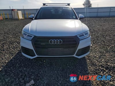 Piąte zdjęcie samochodu w środku: 2020 AUDI Q5 PREMIUM PLUS VIN:WA1BNAFY1L2061860 - miniatura