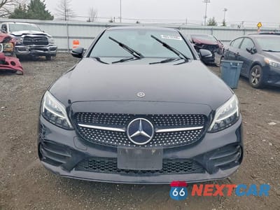 Piąte zdjęcie samochodu w środku: 2019 MERCEDES-BENZ C 300 4MATIC VIN:55SWF8EB0KU284900 - miniatura