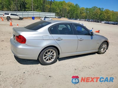 Trzecie zdjęcie samochodu z tyłu: 2010 BMW 328 I VIN:WBAPH7C5XAE129954 - miniatura