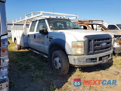Czwarte zdjęcie samochodu z boku: 2008 FORD F450 SUPER DUTY UTILITY / SERVICE TRUCK VIN:1FDXW46R98EA09686 - miniatura