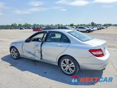 Drugie zdjęcie samochodu z przodu: 2011 MERCEDES-BENZ C 300 4MATIC VIN:WDDGF8BB9BR167732 - miniatura