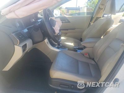 Zdjęcie 7 z 12 samochodu: 2017 HONDA ACCORD EXL VIN:1HGCR2F99HA123663 - miniatura