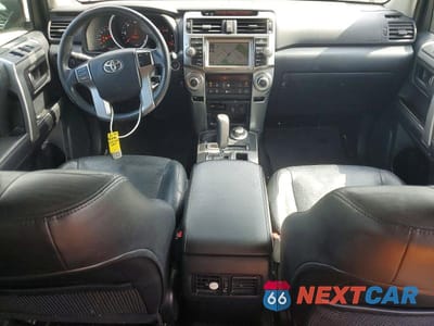 Zdjęcie 8 z 14 samochodu: 2011 TOYOTA 4RUNNER LIMITED VIN:JTEBU5JR2B5052013 - miniatura