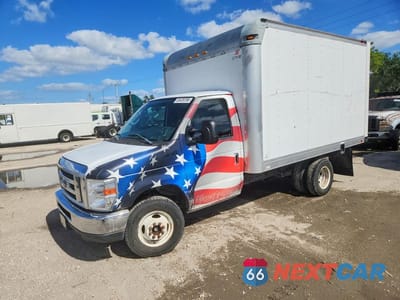 2017 FORD E350 BOX TRUCK 1FDWE3F64HDC68140 - główne zdjęcie licytacji z USA - miniatura