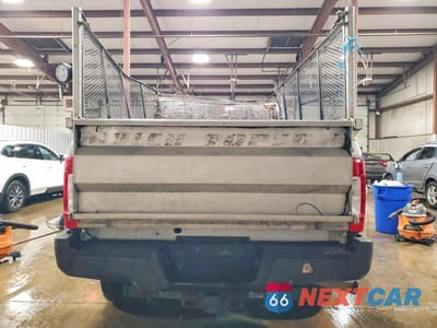Zdjęcie 6 z 13 samochodu: 2019 FORD F350 SUPER DUTY VIN:1FT8X3B69KEF94868 - miniatura