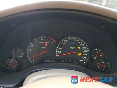 Zdjęcie 9 z 13 samochodu: 2003 CHEVROLET CORVETTE VIN:1G1YY22G035133178 - miniatura