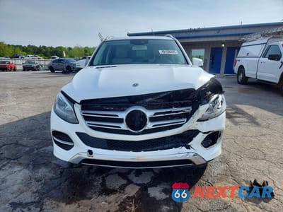 Piąte zdjęcie samochodu w środku: 2018 MERCEDES-BENZ GLE 350 4MATIC VIN:4JGDA5HB2JB069341 - miniatura