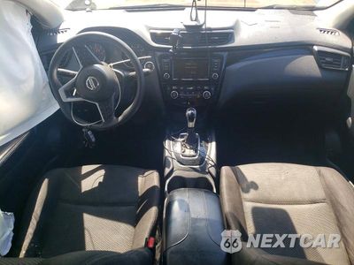 Zdjęcie 8 z 12 samochodu: 2020 NISSAN ROGUE SPORT SV VIN:JN1BJ1CW3LW651946 - miniatura