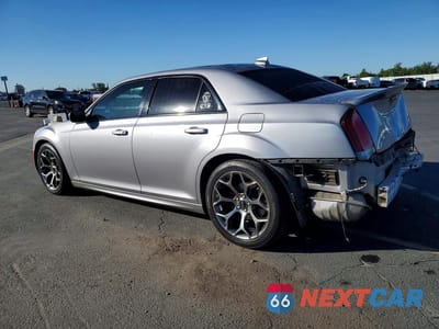 Drugie zdjęcie samochodu z przodu: 2018 CHRYSLER 300 S VIN:2C3CCABG5JH137246 - miniatura