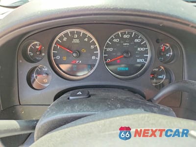 Zdjęcie 9 z 12 samochodu: 2014 CHEVROLET SUBURBAN K1500 LT VIN:1GNSKJE74ER217768 - miniatura