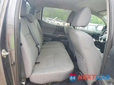 Zdjęcie 10 z 13 samochodu: 2017 TOYOTA TACOMA SR5 V6 VIN:5TFCZ5AN2HX049004 - miniatura