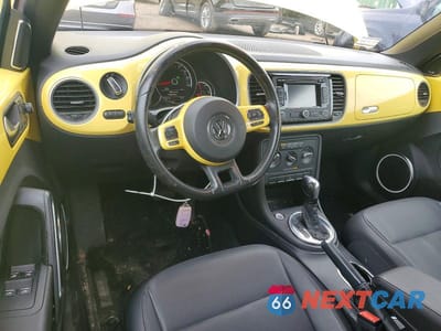 Zdjęcie 8 z 12 samochodu: 2013 VOLKSWAGEN BEETLE VIN:3VW5P7AT2DM806425 - miniatura