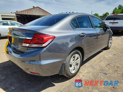 Trzecie zdjęcie samochodu z tyłu: 2013 HONDA CIVIC LX VIN:2HGFB2F53DH594606 - miniatura