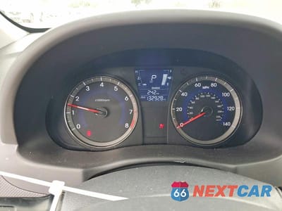 Zdjęcie 9 z 11 samochodu: 2012 HYUNDAI ACCENT SE VIN:KMHCU5AE5CU016616 - miniatura