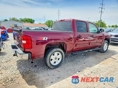 Trzecie zdjęcie samochodu z tyłu: 2013 CHEVROLET SILVERADO K1500 LT VIN:3GCPKSE76DG209710 - miniatura
