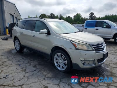 Czwarte zdjęcie samochodu z boku: 2013 CHEVROLET TRAVERSE LT VIN:1GNKVGKD8DJ180127 - miniatura
