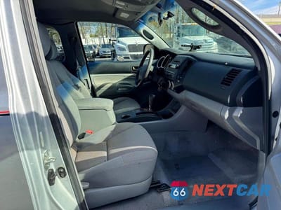 Zdjęcie 9 z 11 samochodu: 2007 TOYOTA TACOMA ACCESS CAB VIN:5TETX22N37Z337379 - miniatura