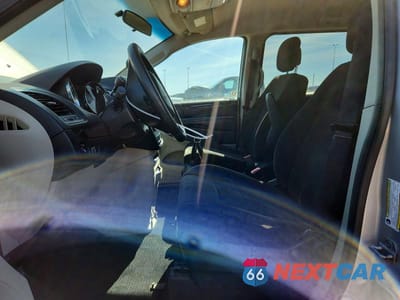 Zdjęcie 7 z 12 samochodu: 2012 DODGE GRAND CARAVAN SE VIN:2C4RDGBG1CR347605 - miniatura