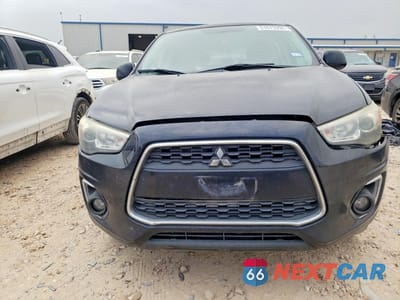 Piąte zdjęcie samochodu w środku: 2015 MITSUBISHI OUTLANDER SPORT ES VIN:4A4AP3AU5FE058824 - miniatura