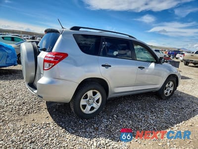 Trzecie zdjęcie samochodu z tyłu: 2010 TOYOTA RAV4 BASE VIN:JTMBF4DV2AD035766 - miniatura