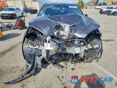 Piąte zdjęcie samochodu w środku: 2018 BMW X5 XDRIVE35I VIN:5UXKR0C5XJ0X93930 - miniatura