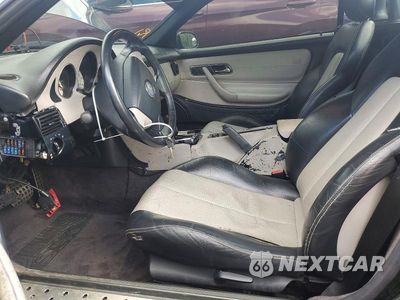 Zdjęcie 7 z 12 samochodu: 1998 MERCEDES-BENZ SLK 230 KOMPRESSOR VIN:WDBKK47F6WF071955 - miniatura