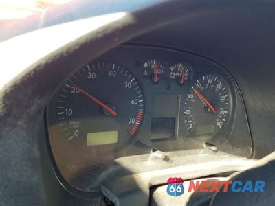 Zdjęcie 9 z 12 samochodu: 2000 VOLKSWAGEN GTI GLX VIN:WVWDE21J8YW216550 - miniatura