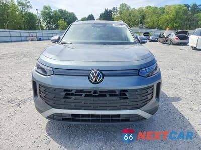 Piąte zdjęcie samochodu w środku: 2025 VOLKSWAGEN TIGUAN S VIN:3VVCR7RM4SM065954 - miniatura