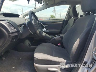 Zdjęcie 7 z 13 samochodu: 2012 TOYOTA PRIUS TWO VIN:JTDKN3DU2C0336052 - miniatura