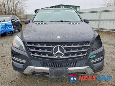 Piąte zdjęcie samochodu w środku: 2014 MERCEDES-BENZ ML 350 4MATIC VIN:4JGDA5HB1EA399564 - miniatura