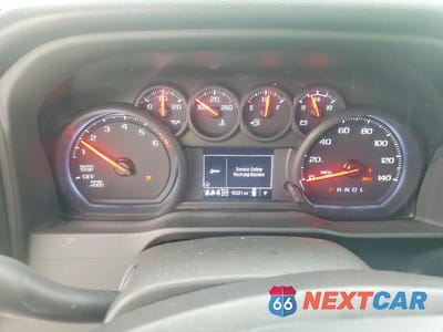 Zdjęcie 9 z 12 samochodu: 2026 CHEVROLET SILVERADO K1500 TRAIL BOSS CUSTOM VIN:3GCPKCEKXTG144952 - miniatura