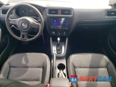 Zdjęcie 8 z 12 samochodu: 2011 VOLKSWAGEN JETTA SE VIN:3VWDZ7AJ2BM375196 - miniatura