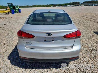 Zdjęcie 6 z 12 samochodu: 2017 KIA FORTE LX VIN:3KPFL4A79HE134884 - miniatura