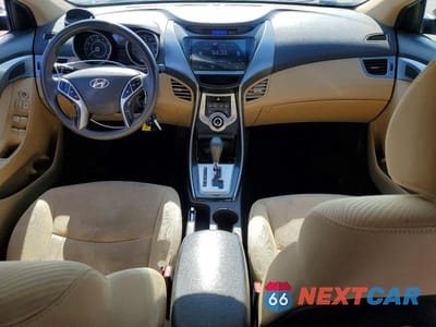Zdjęcie 8 z 12 samochodu: 2012 HYUNDAI ELANTRA GLS VIN:KMHDH4AE1CU363220 - miniatura