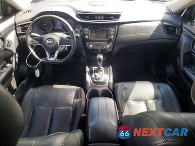 Zdjęcie 8 z 13 samochodu: 2019 NISSAN ROGUE SL VIN:5N1AT2MT3KC793464 - miniatura