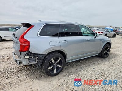 Trzecie zdjęcie samochodu z tyłu: 2019 VOLVO XC90 T6 R-DESIGN VIN:YV4A22PM9K1474705 - miniatura