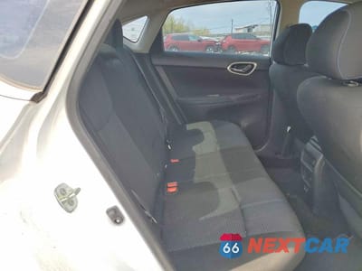 Zdjęcie 10 z 12 samochodu: 2019 NISSAN SENTRA SR VIN:3N1AB7AP4KY219204 - miniatura