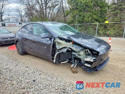 Czwarte zdjęcie samochodu z boku: 2026 TESLA MODEL Y VIN:7SAYGDED7TA600019 - miniatura