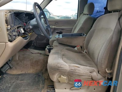 Zdjęcie 7 z 12 samochodu: 2002 GMC NEW SIERRA C1500 VIN:2GTEC19T121153915 - miniatura