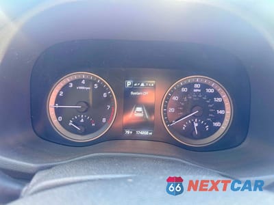 Zdjęcie 8 z 10 samochodu: 2016 HYUNDAI TUCSON LIMITED VIN:KM8J3CA23GU217084 - miniatura